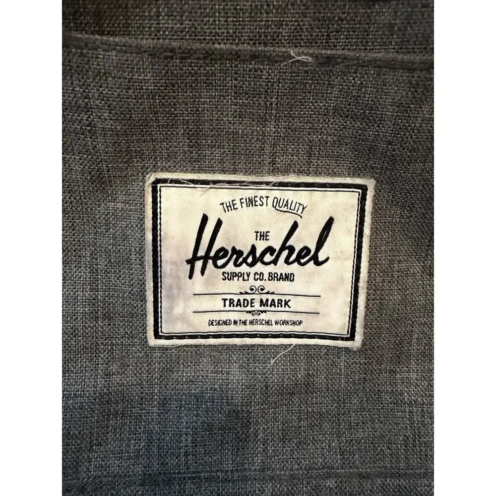 Herschel Little America Backpack Raven Crosshatch 30L Magnet Straps Academia